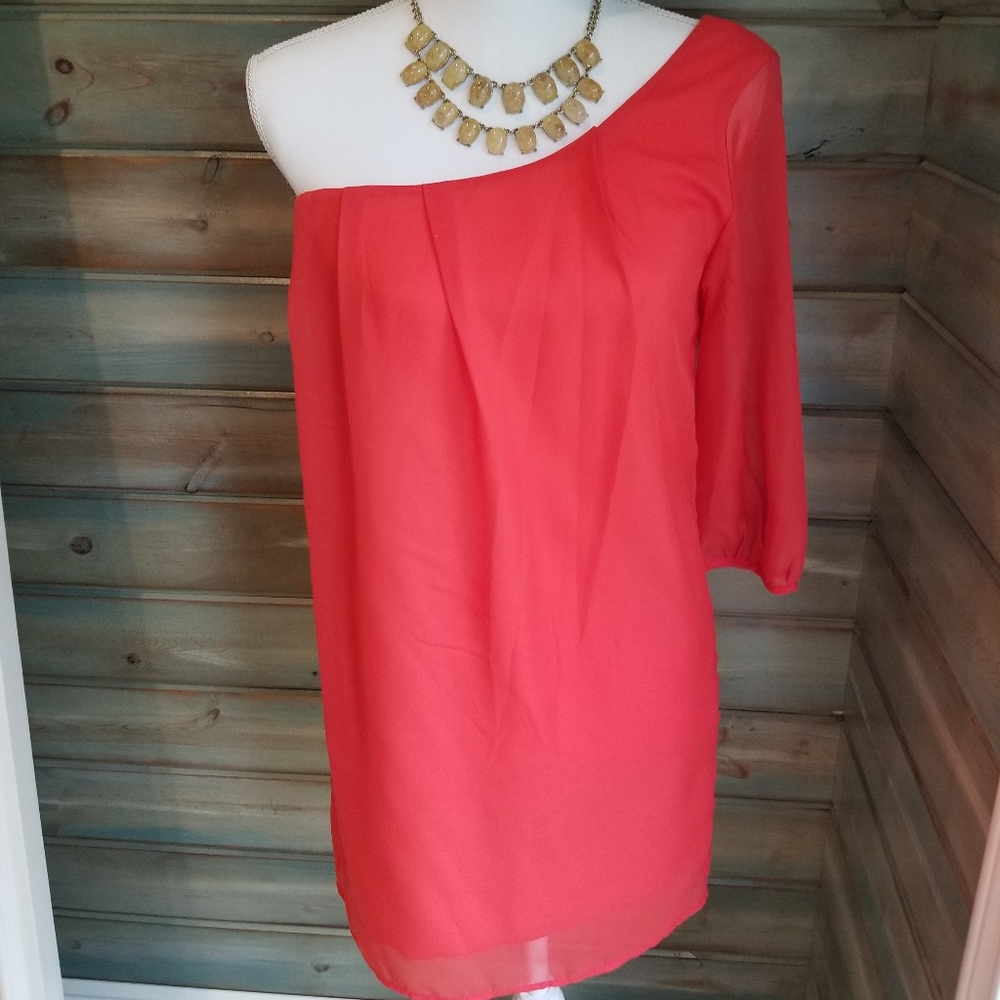 One shoulder dress